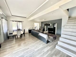  Maison � vendre 7 pi�ces 216 m�