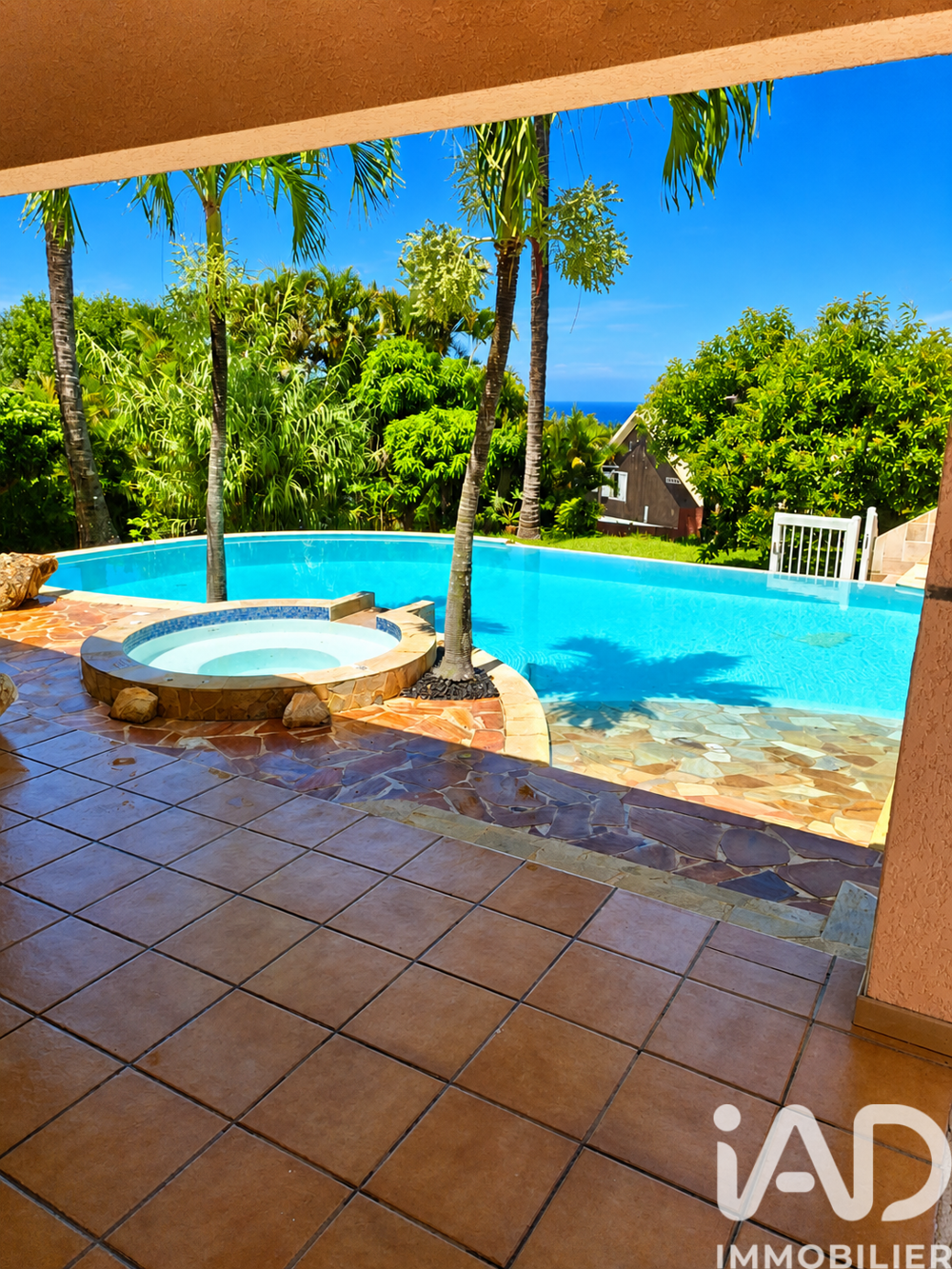 vente Maison - 5 pièce(s) - 137 m² Petite-Île (97429)