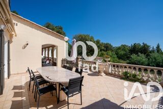  Maison à vendre 15 + pièces 585 m²