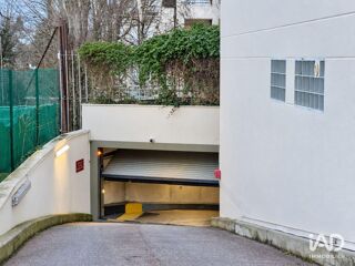  Parking / Garage à louer 12 m²