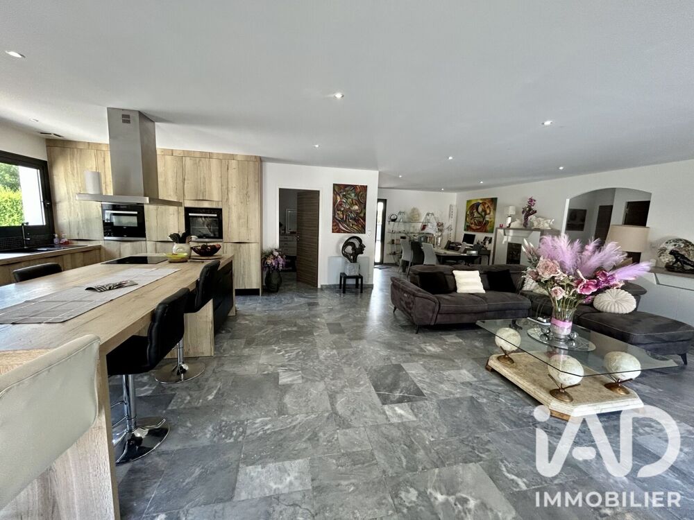 Vente Maison Vente Maison/villa 6 pièces Lesparre-médoc