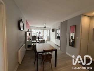  Appartement à louer 4 pièces 77 m²
