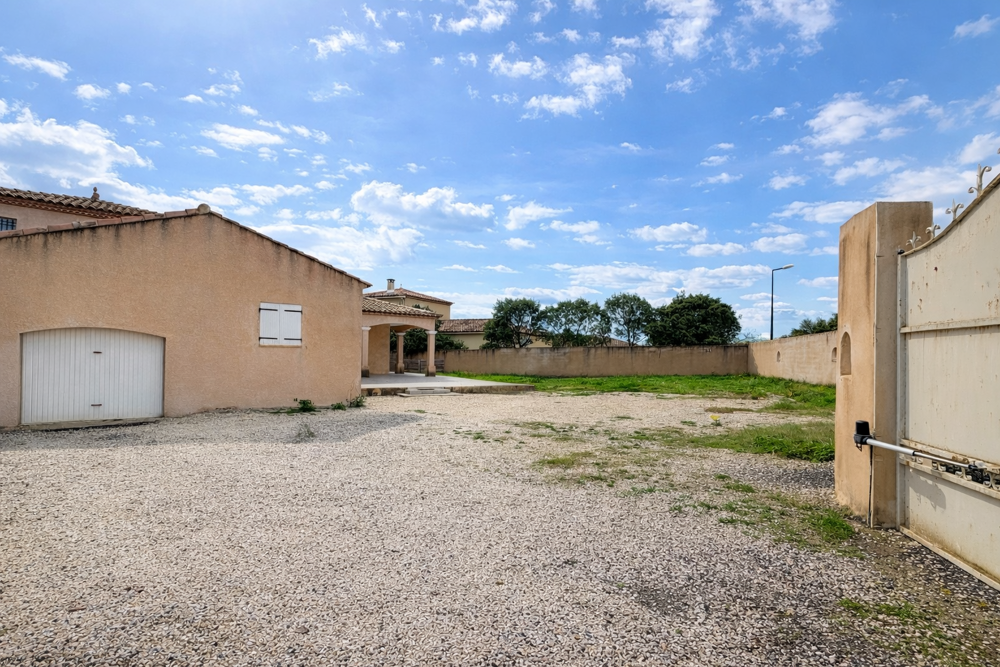 Location Maison Belle maison de 145 m² avec piscine, garage et terrain Poulx
