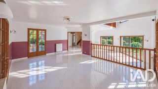  Maison à vendre 10 pièces 240 m²