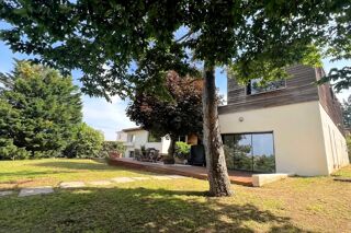  Maison � vendre 7 pi�ces 215 m�