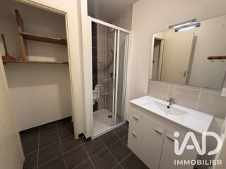  Appartement à louer 3 pièces 67 m²