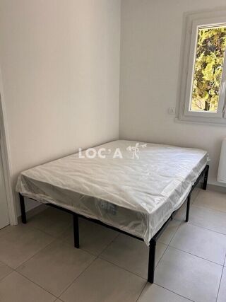  Appartement à louer 2 pièces 27 m²