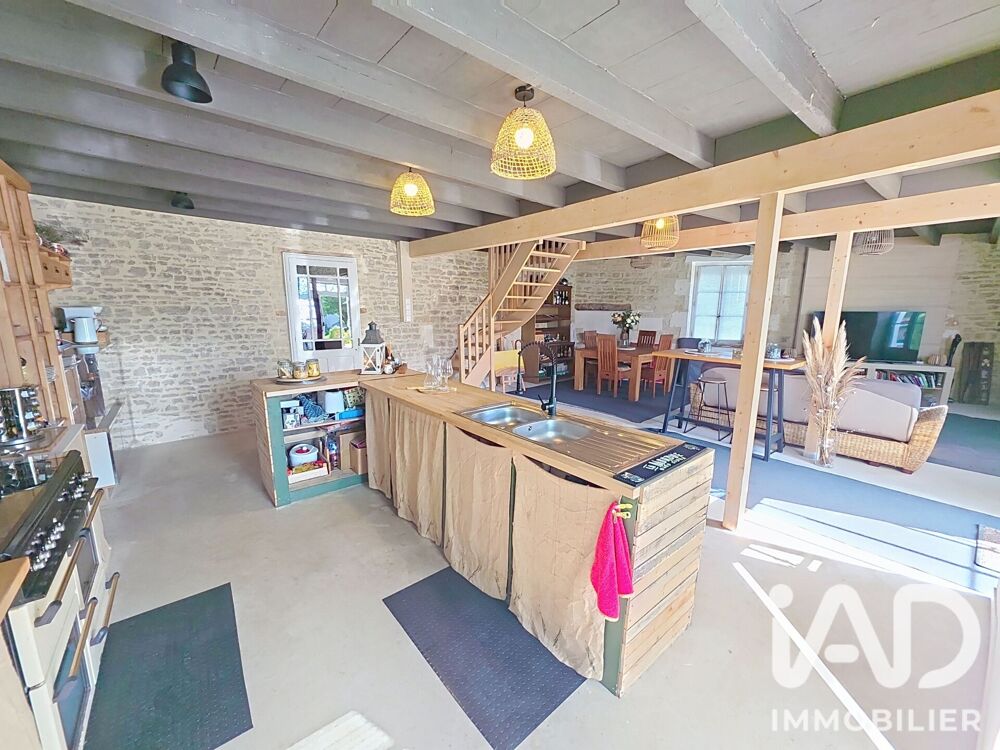 Vente Maison Vente Maison de village 9 pièces Coulgens