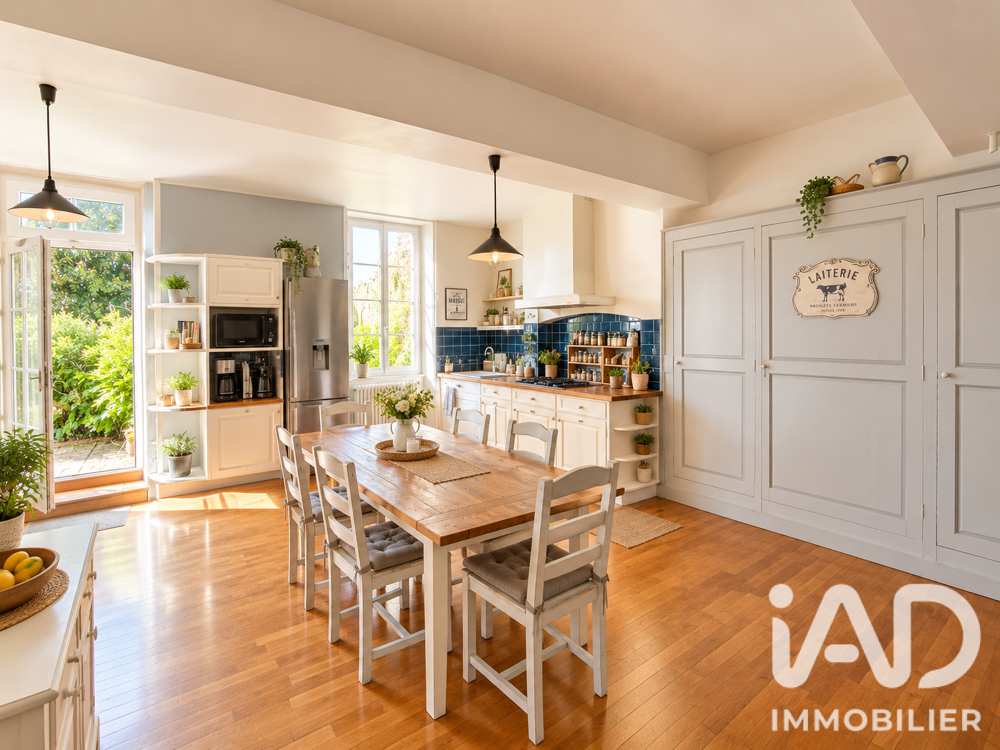 Vente Maison Vente Demeure 18 pièces Saint-maixent-l'École