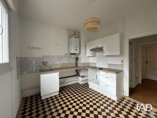  Appartement à louer 5 pièces 86 m²