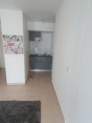  Appartement à louer 2 pièces 30 m²