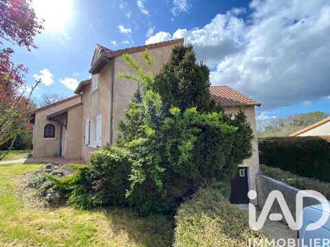   Vente Maison/villa 7 pièces Maison - 7 pièce(s) - 140 m²