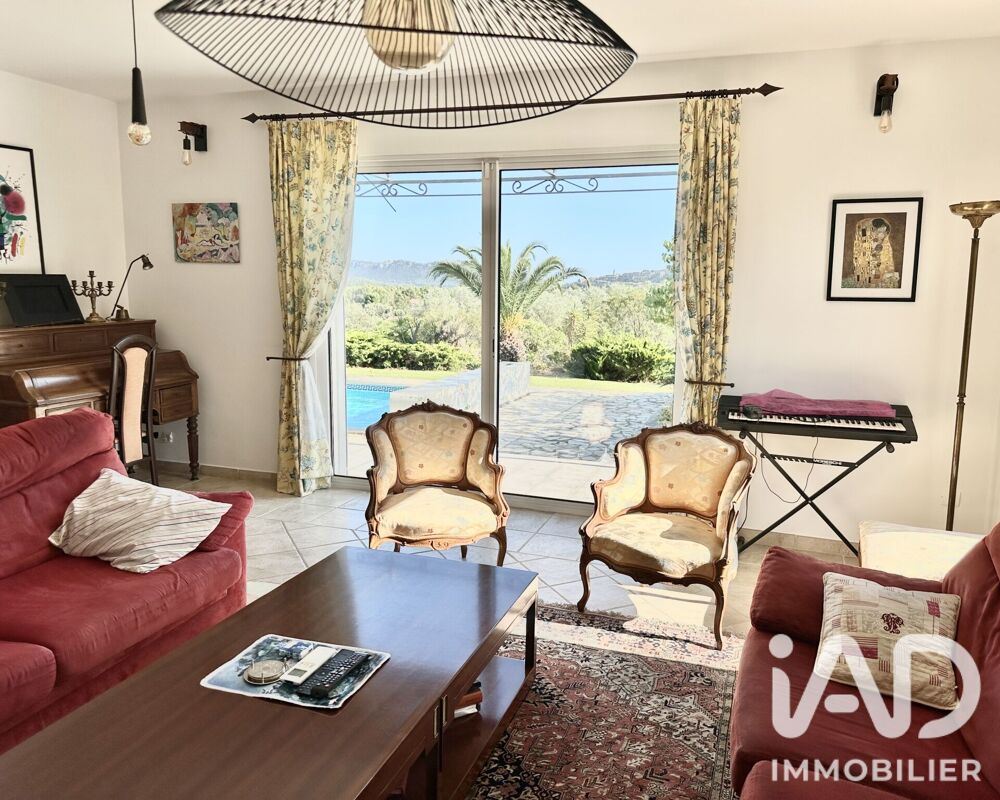 à vendre  Maison La Cadière-d'Azur (83740)