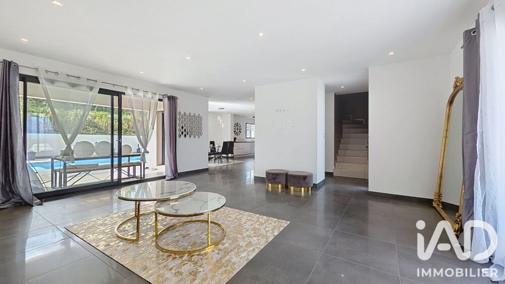 Vente Maison Vente Maison d'architecte 6 pièces Lempdes