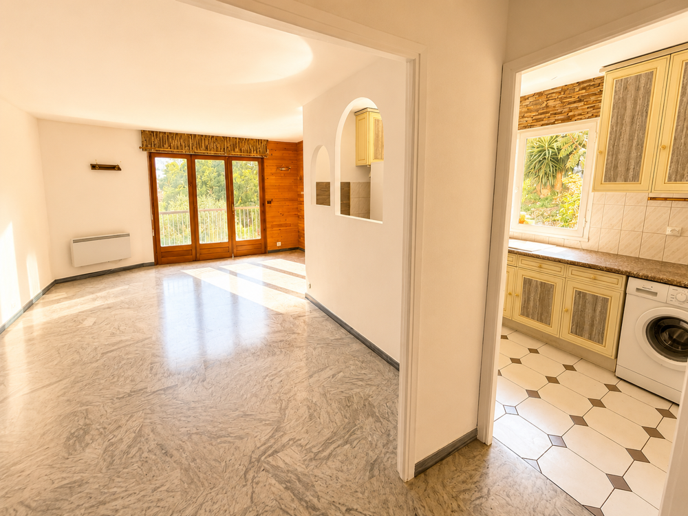 Vente Appartement GRAND 2 PIECES - NICE CIMIEZ Nice