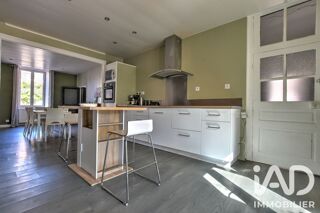 Vente Maison Vente Maison de ville 7 pièces Le palais-sur-vienne
