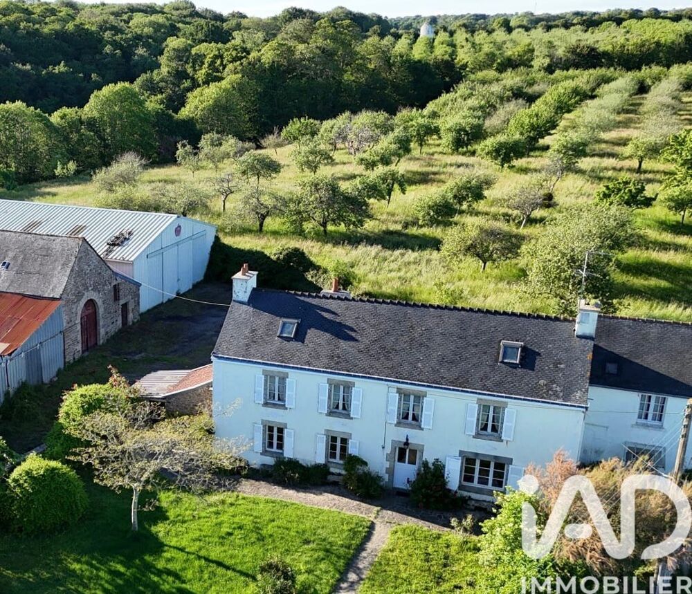 Maison 9 pièces 204 m² · à Clohars-Carnoët · 204 m² · 590 000 €