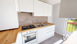  Appartement à louer 4 pièces 83 m²