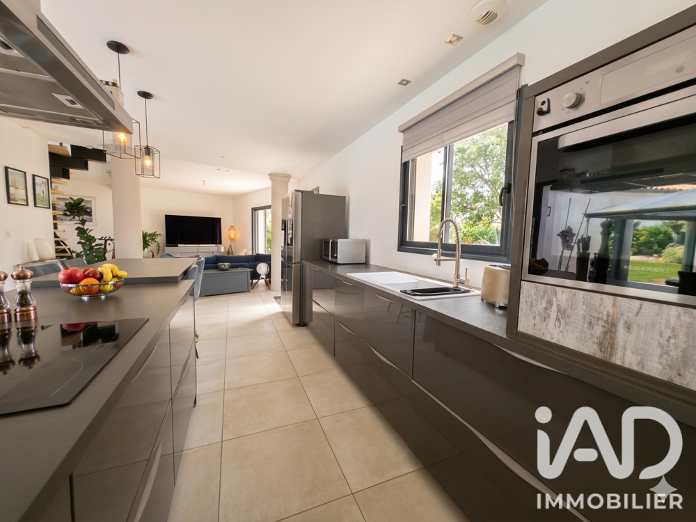 Vente Maison Vente Maison d'architecte 6 pièces Germond-rouvre