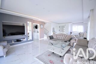  Maison à vendre 8 pièces 211 m²