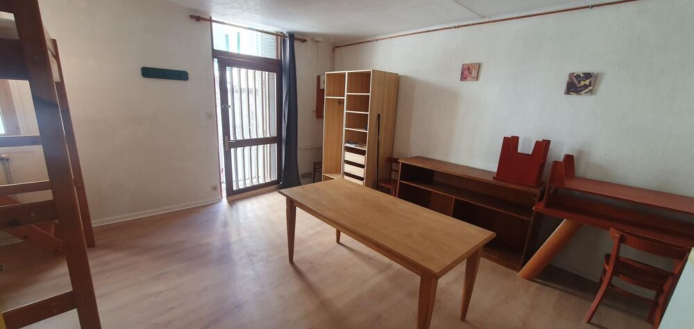 GRENOBLE au 19 Rue Charrel, Appartement Meublé de type T....