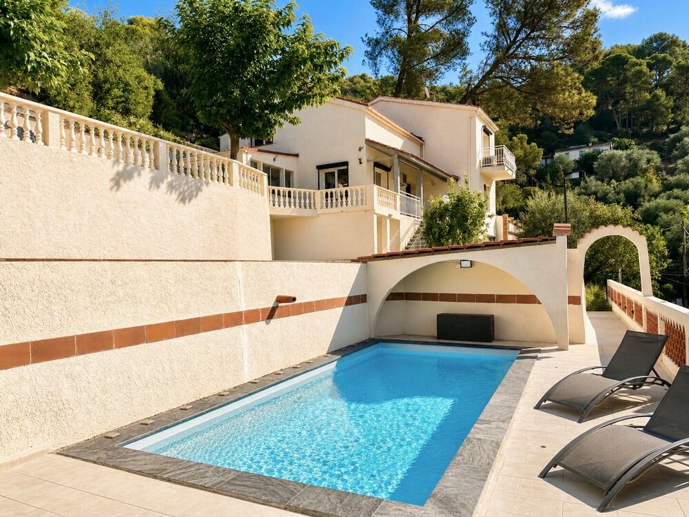 Maison, 7 pièces, Drap