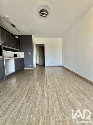 Appartement à louer 2 pièces 38 m²