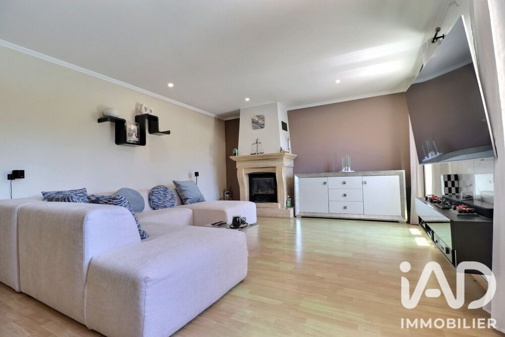 vente Maison - 4 pièce(s) - 126 m² Saint-Zacharie (83640)
