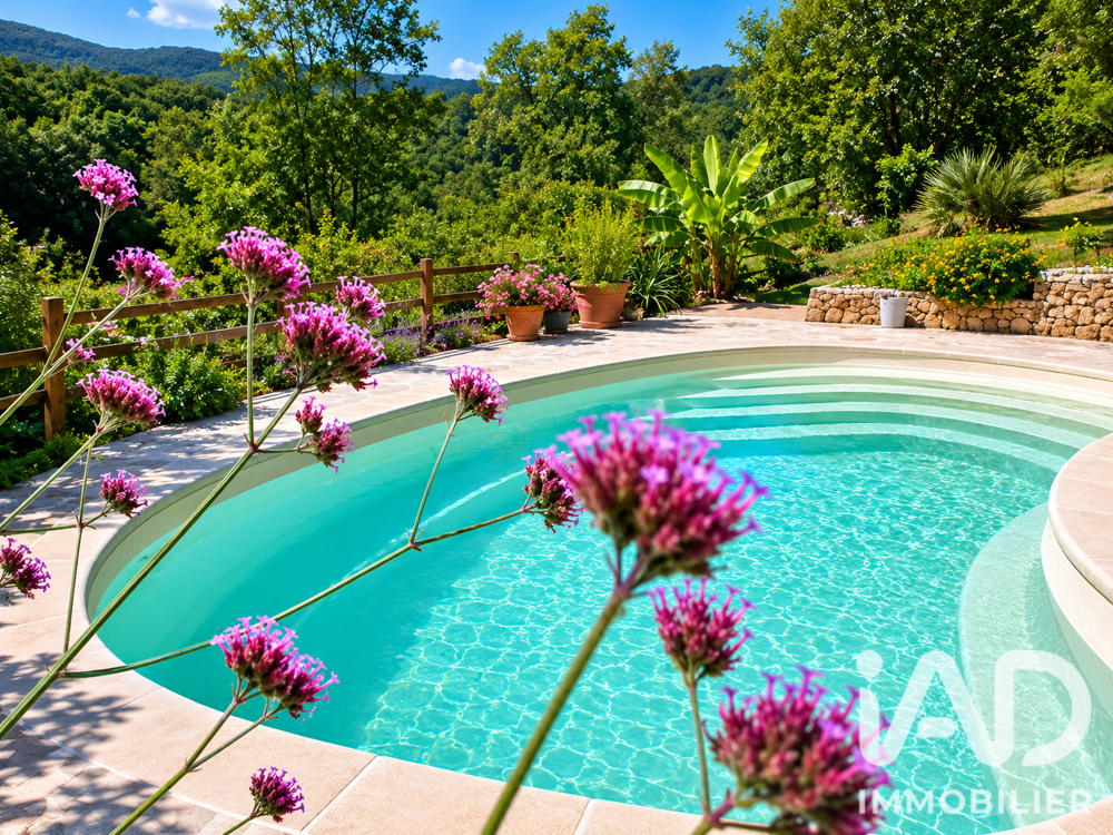 Vente Maison Vente Maison/villa 8 pièces Eycheil