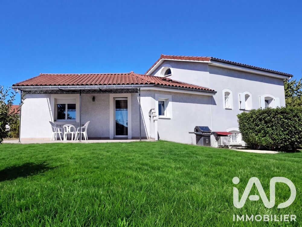 Vente Maison Vente Maison traditionnelle 6 pièces Saint-Étienne-le-molard