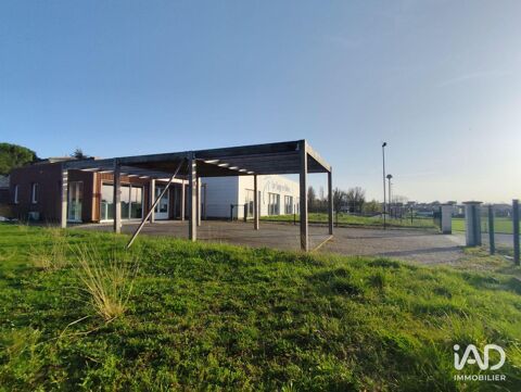 iad France - Emilie Boucard () vous propose : Local d... 679000 33240 Lugon-et-l'�le-du-carnay