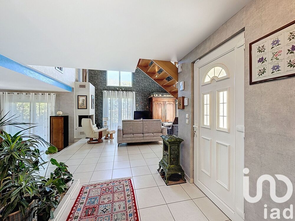 Vente Maison Vente Maison d'architecte 6 pièces Ogy