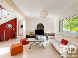  Maison à vendre 9 pièces 243 m²