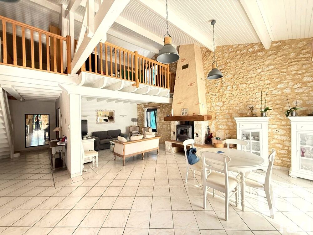Maison 4 pièces 160 m² · à Saint-Julien-Innocence... · 160 m² · 296 000 €