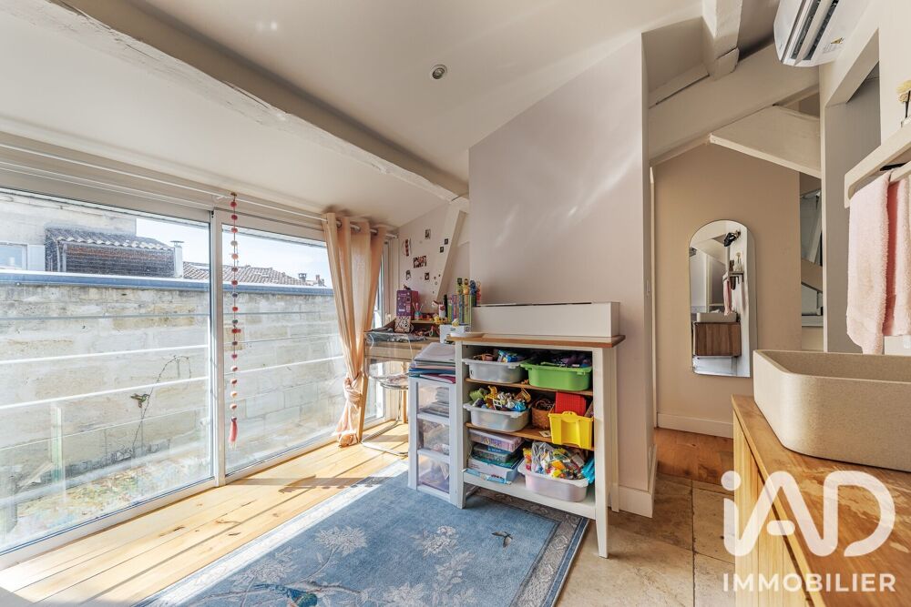 à vendre  Appartement Bordeaux (33300)