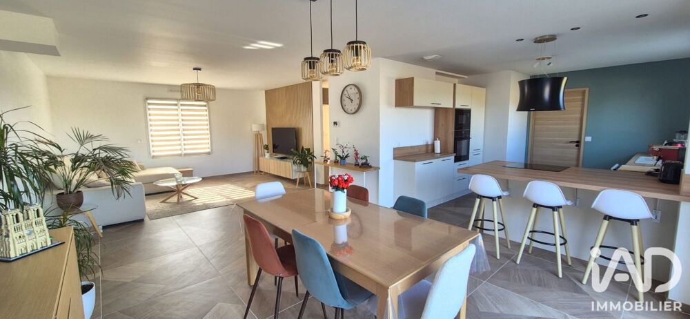 Vente Maison Vente Maison traditionnelle 6 pièces Presles-en-brie