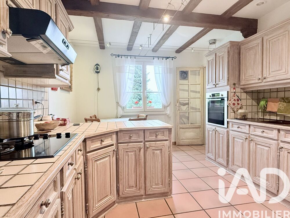 Vente Maison Vente Maison traditionnelle 7 pièces Villevaudé
