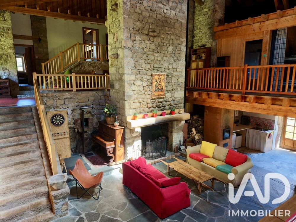 à vendre  Maison Saint-Bonnet-le-Château (42380)