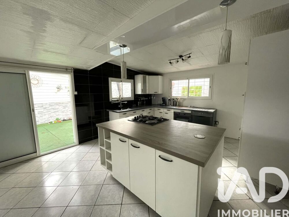 Vente Maison Vente Maison/villa 5 pièces L'Étang-salé