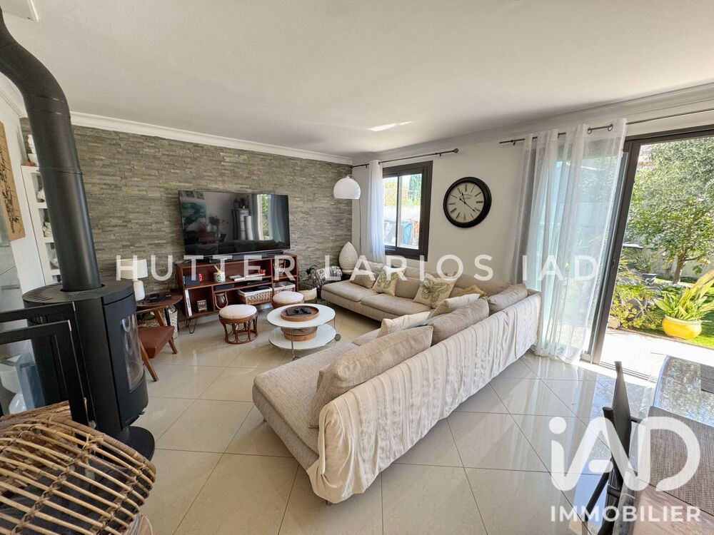 Vente Maison Vente Maison traditionnelle 4 pièces Solliès-ville