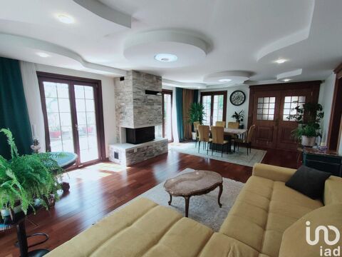   Vente Maison/villa 8 pièces Maison - 8 pièce(s) - 215 m²