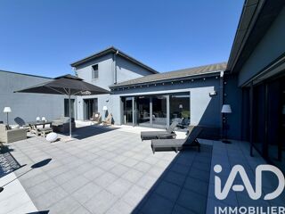  Maison à vendre 8 pièces 377 m²