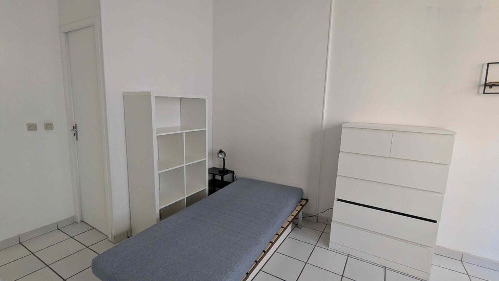 845€ CC / Mois A VISITER!! SAINT GEORGES spacieux f1 com....