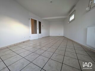  Appartement à louer 4 pièces 86 m²