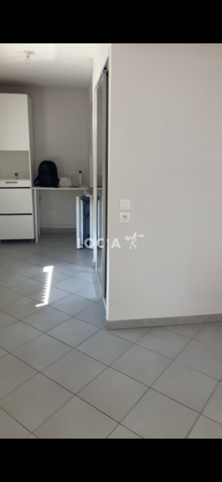  Appartement � louer 1 pi�ce 34 m� Lyon 3