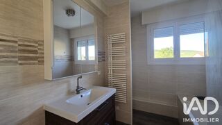  Appartement à louer 5 pièces 115 m²