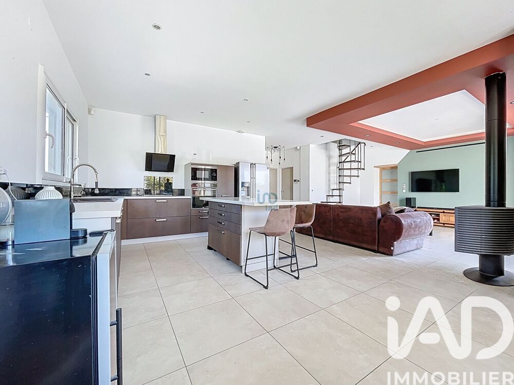 à vendre  Maison Rochefort-du-Gard (30650)
