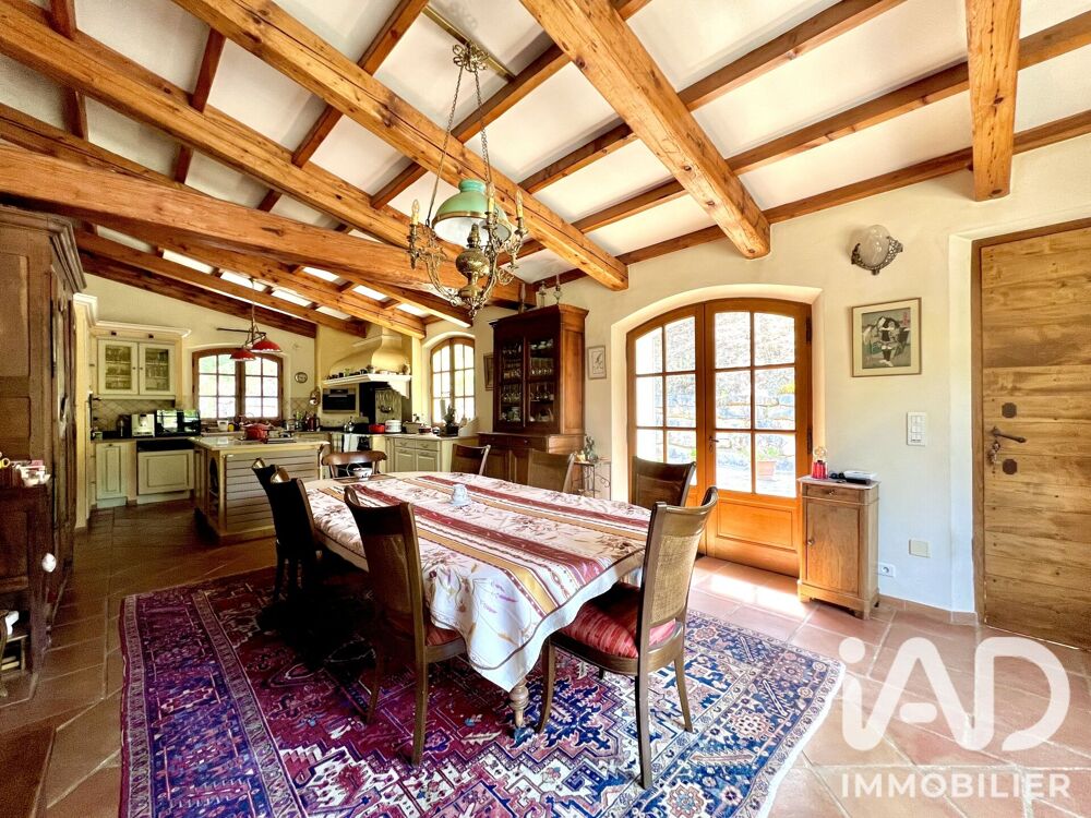 Vente Maison Vente Maison traditionnelle 5 pièces Hyères