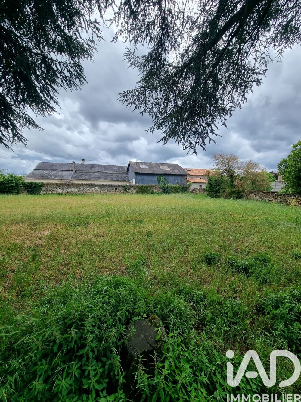 Vente Terrain Vente Terrain à bâtir 892 m&sup2; Doué-en-anjou