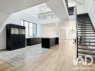  Maison à louer 6 pièces 230 m²